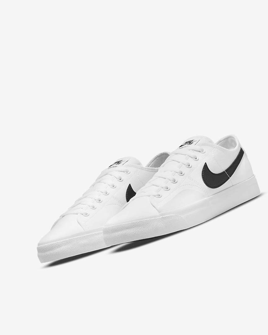 Tenis Skate Nike SB BLZR Court Mujer Blancas Blancas Negras Negras | CR2301