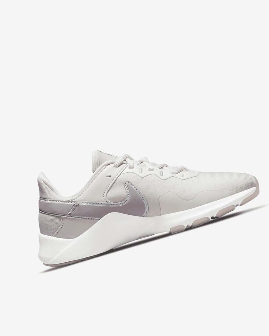 Zapatillas Deportivos Nike Legend Essential 2 Premium Mujer Gris Blancas Metal | CR2737