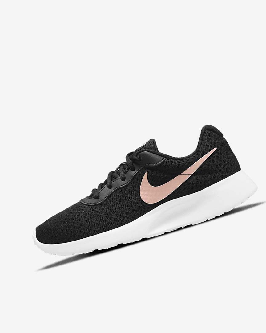 Zapatillas Nike Tanjun Mujer Negras Blancas Metal Rojas Marrones | CR5035