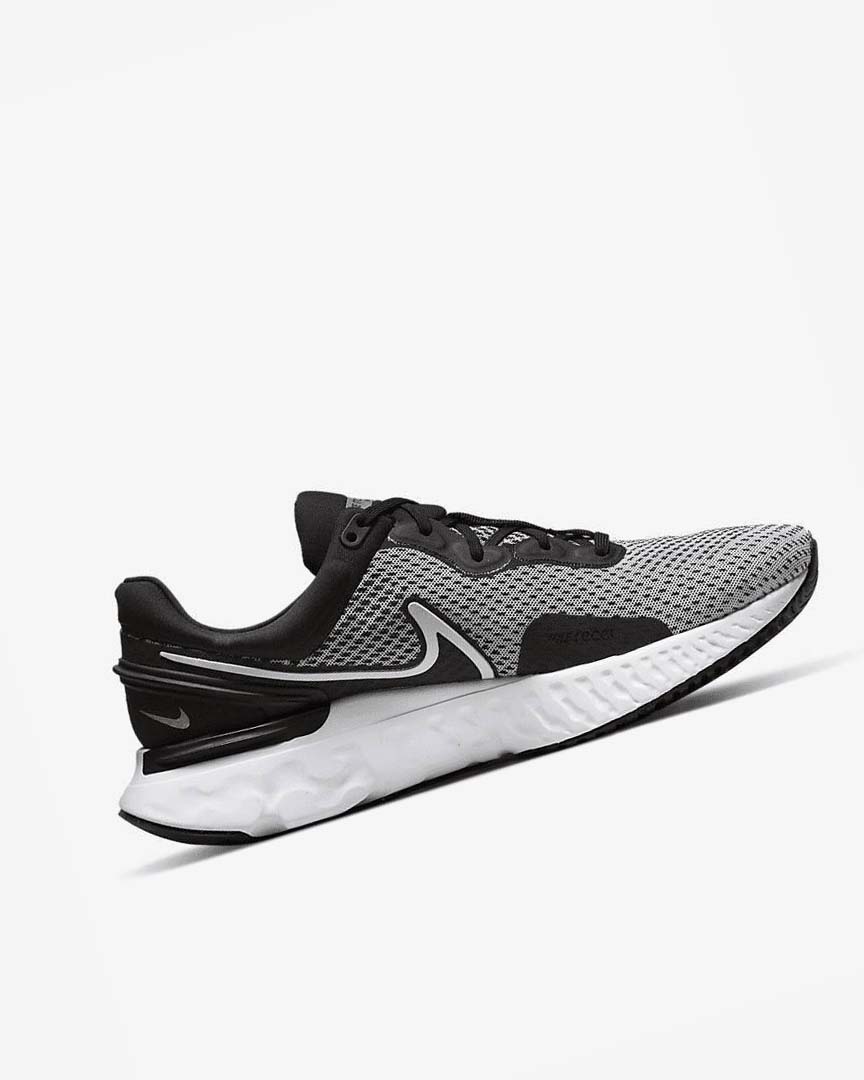 Zapatillas Running Nike React Miler 3 Hombre Blancas Negras Metal Plateadas Blancas | CR2947