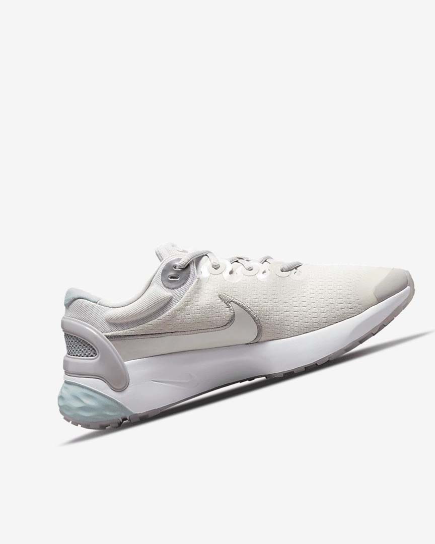 Zapatillas Running Nike Renew Run 3 Premium Mujer Metal Gris | CR4679