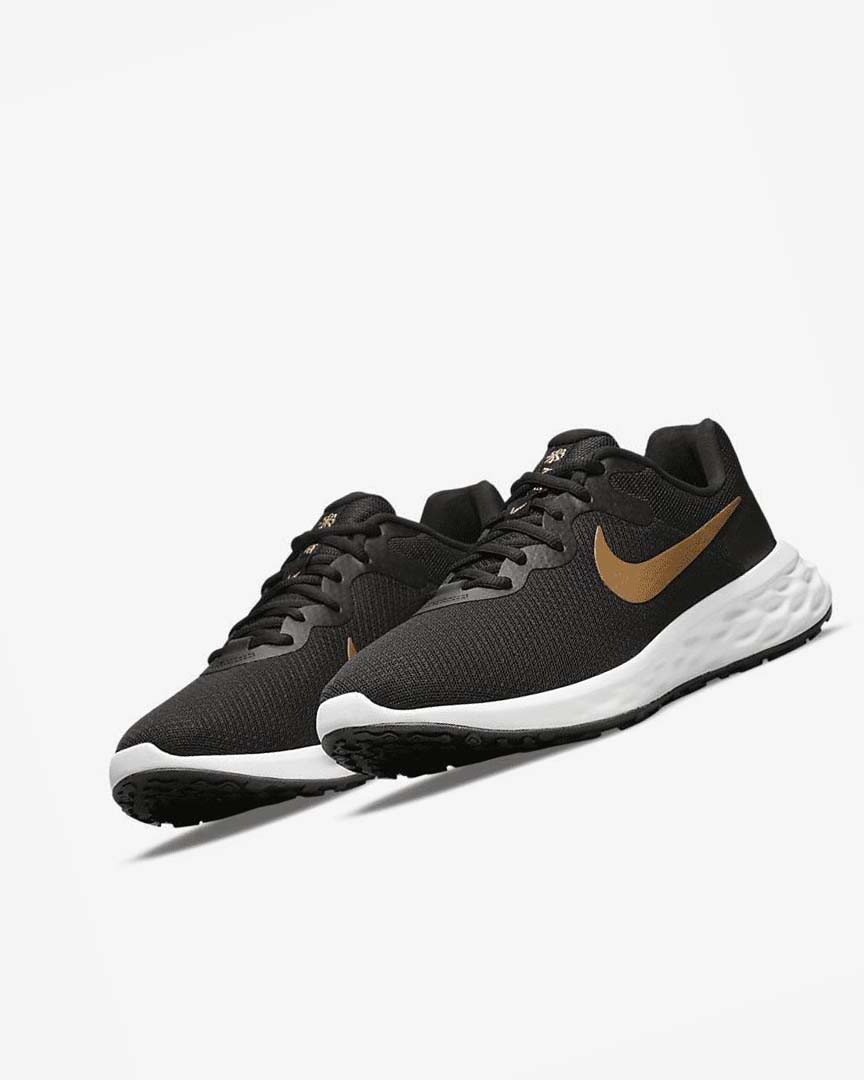 Zapatillas Running Nike Revolution 6 Next Nature Hombre Negras Blancas Metal Doradas | CR2420