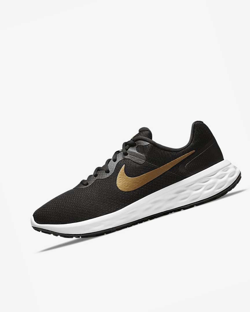 Zapatillas Running Nike Revolution 6 Next Nature Hombre Negras Blancas Metal Doradas | CR2420