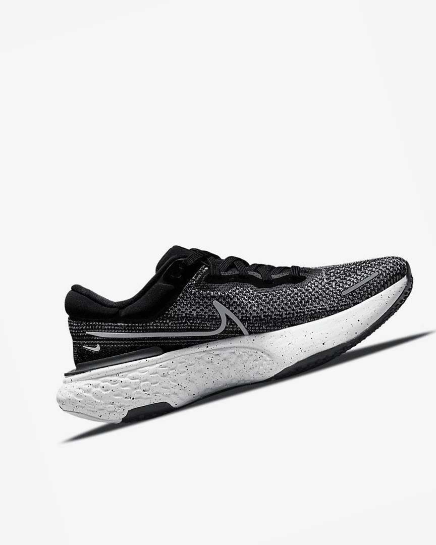 Zapatillas Running Nike ZoomX Invincible Run Flyknit Hombre Negras Blancas | CR4663