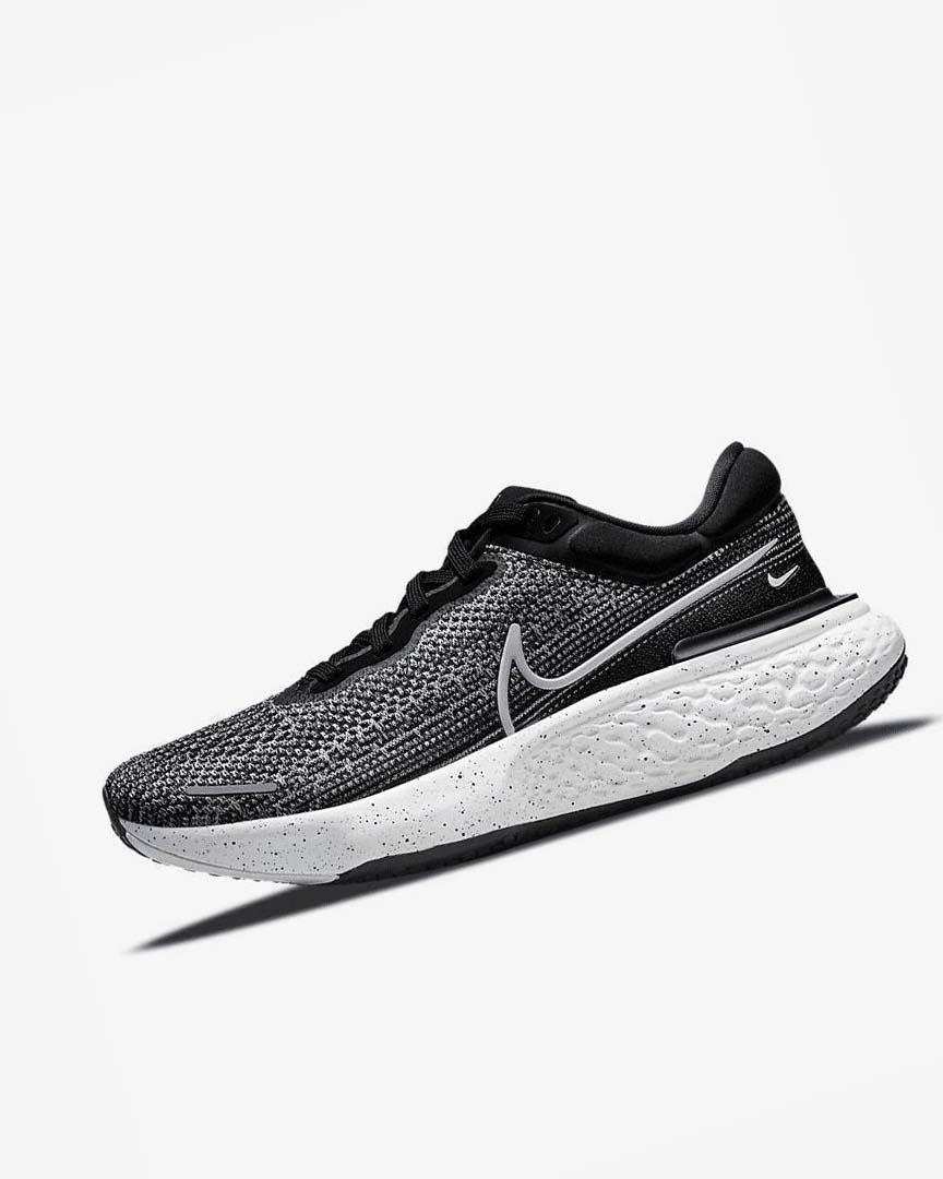 Zapatillas Running Nike ZoomX Invincible Run Flyknit Hombre Negras Blancas | CR4663