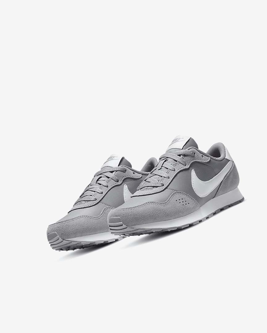 Zapatos Nike MD Valiant Niña Gris Blancas | CR1127