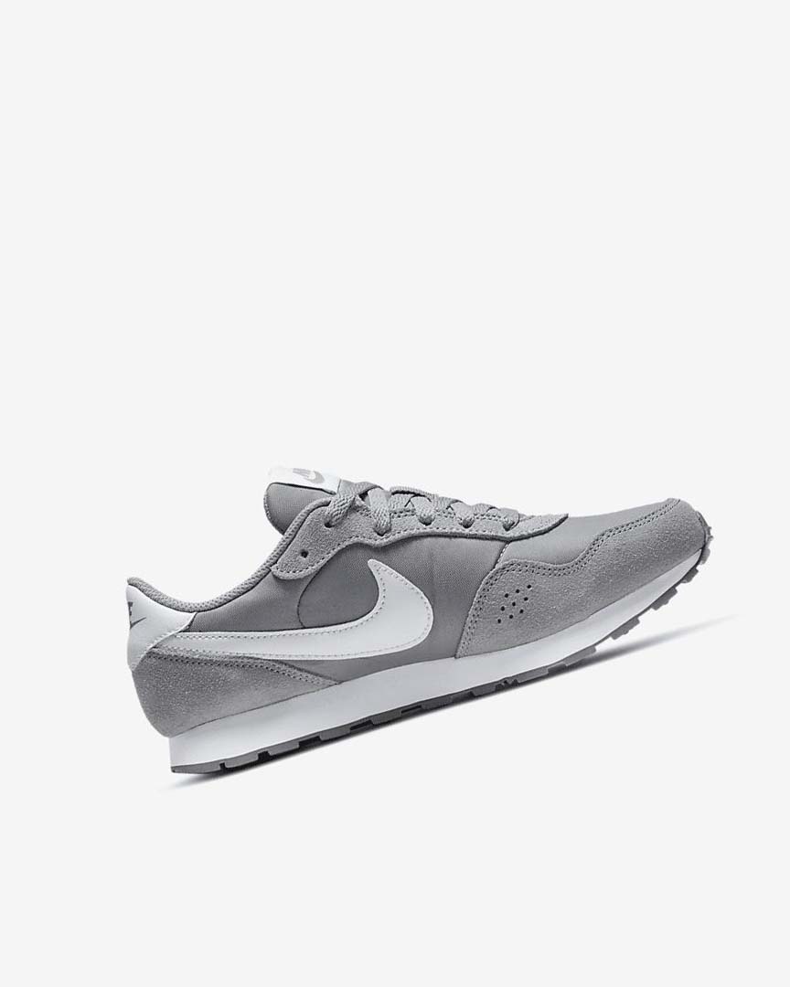 Zapatos Nike MD Valiant Niño Gris Blancas | CR5116