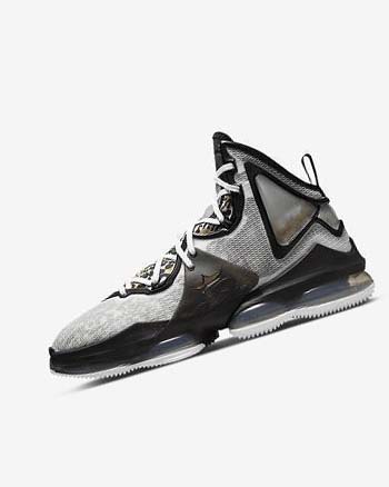 Zapatillas Baloncesto Nike LeBron 19 Hombre Blancas Negras Metal Doradas | CR2740