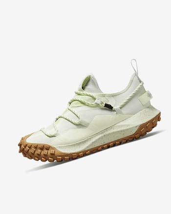 Zapatillas Nike ACG Mountain Fly Low GORE-TEX SE Hombre Verde Claro Marrones Claro | CR4778