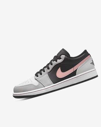 Zapatillas Nike Air Jordan 1 Low Hombre Negras Gris Blancas Coral | CR5343