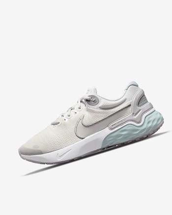 Zapatillas Running Nike Renew Run 3 Premium Mujer Metal Gris | CR4679